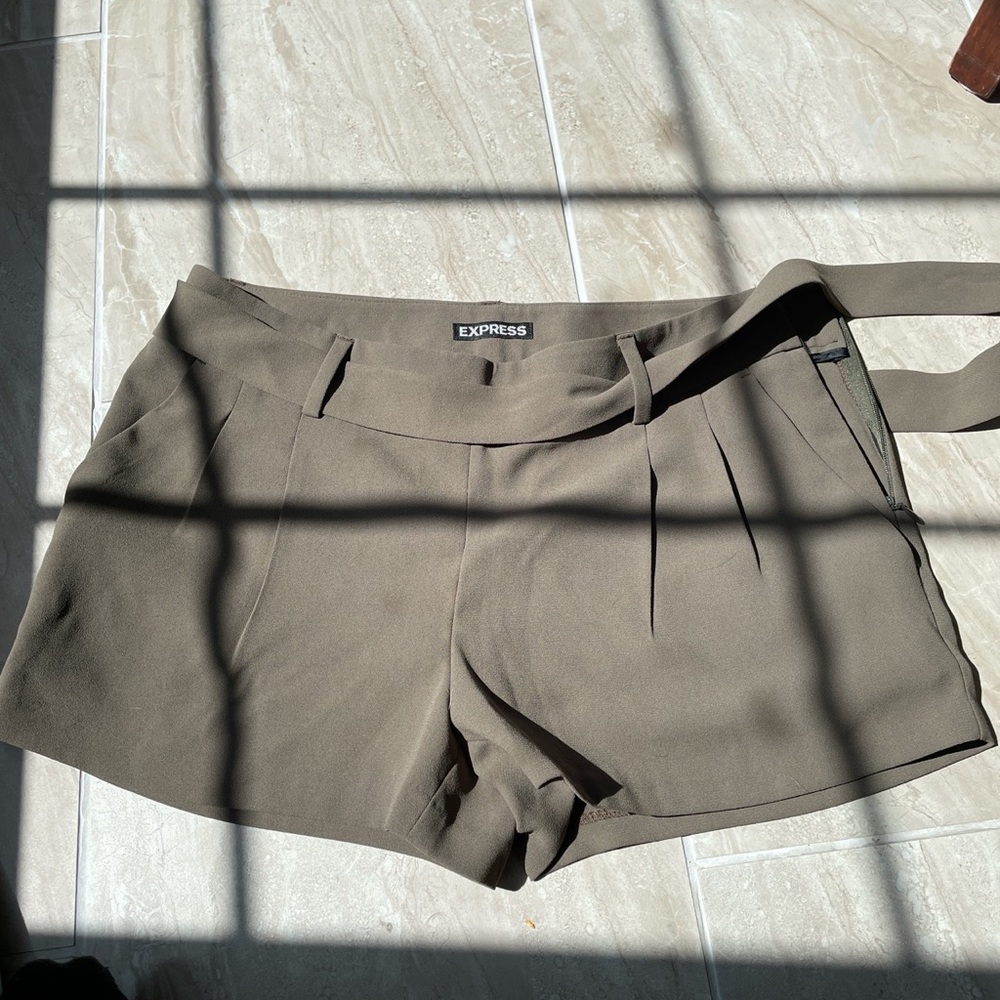 Express shorts
